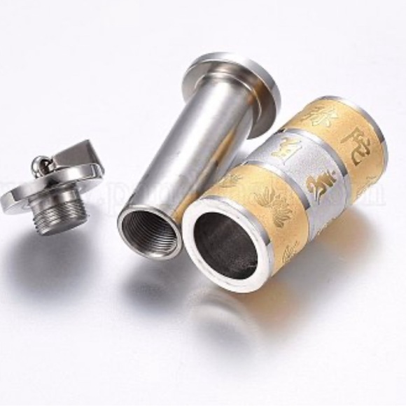 Urn Keepsake Pendent Tibetan Prayer Wheel Buddhist Mantra Om Mani Padme Hum - Picture 2 of 2